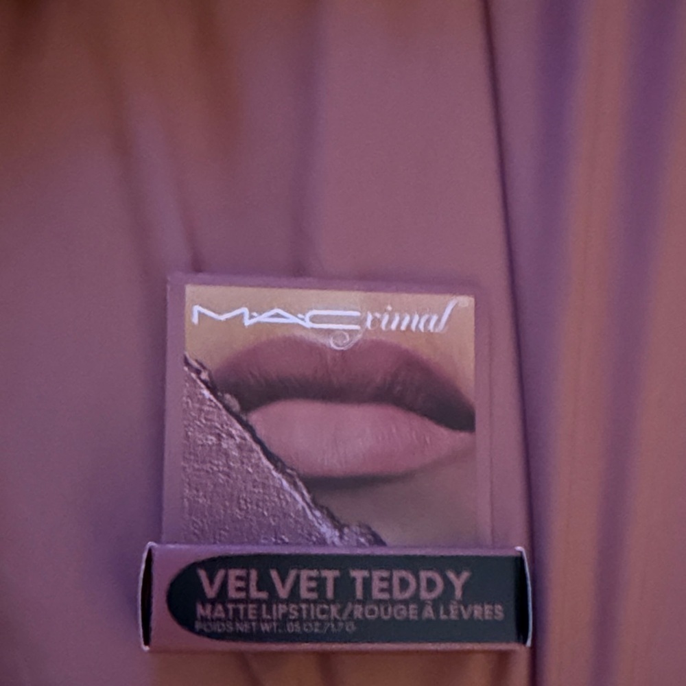 MAC Cosmetics Velvet Teddy Matte Lipstick - Nude Brown